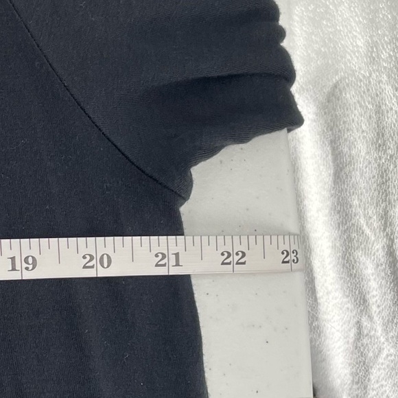 East Adeline Black Jersey Soft Knit Ivory Pearl Accented Pullover Top - Picture 7 of 8